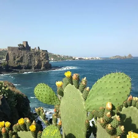 Ninfea Aci Castello